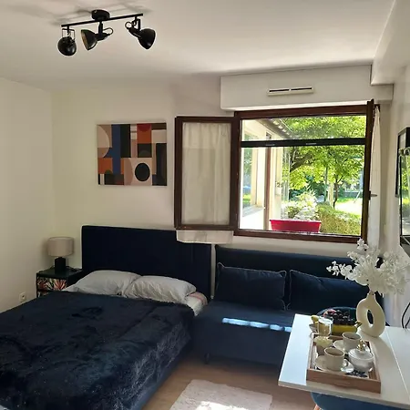 Cosy à 20 Min De Paris Appartamento